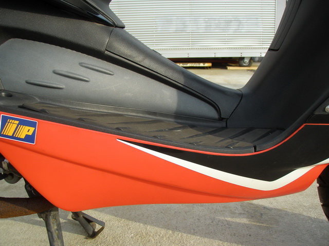 Купить мотоцикл Aprilia SR50 2000 фото 16